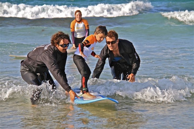 Cursos de surf para todos los niveles